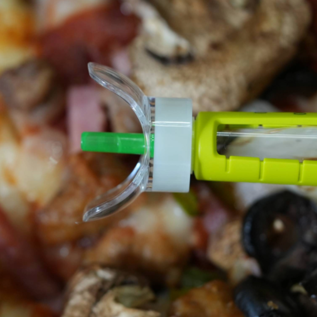 Steady Shot large size attached to a 6mm insulin pen needle, perfect for diabetics who manage injections while planning balanced meals. A reusable tool for comfortable site rotation, supporting effective diabetes management and a healthy diet.